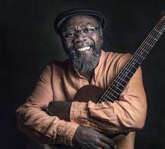photo bio de artiste Clinton Fearon